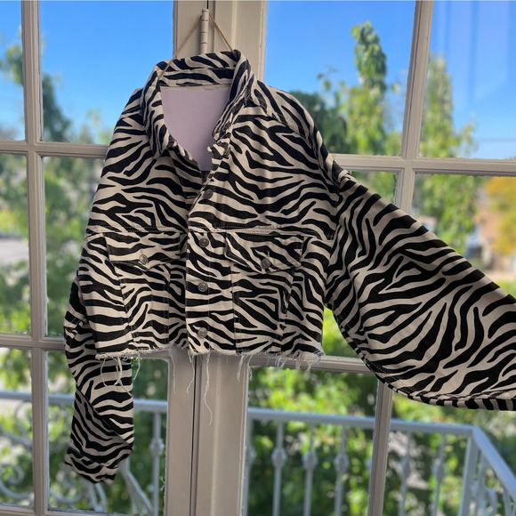 NWT Sunset & Spring cutoff zebra denim jacket - Picture 1 of 5